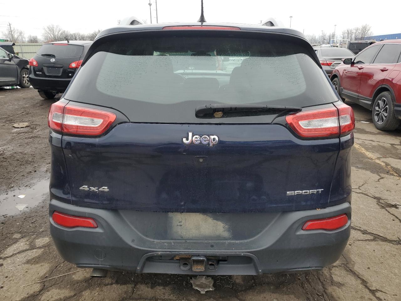 2015 Jeep Cherokee Latitude VIN: 1C4PJMCB2FW745189 Lot: 81248934