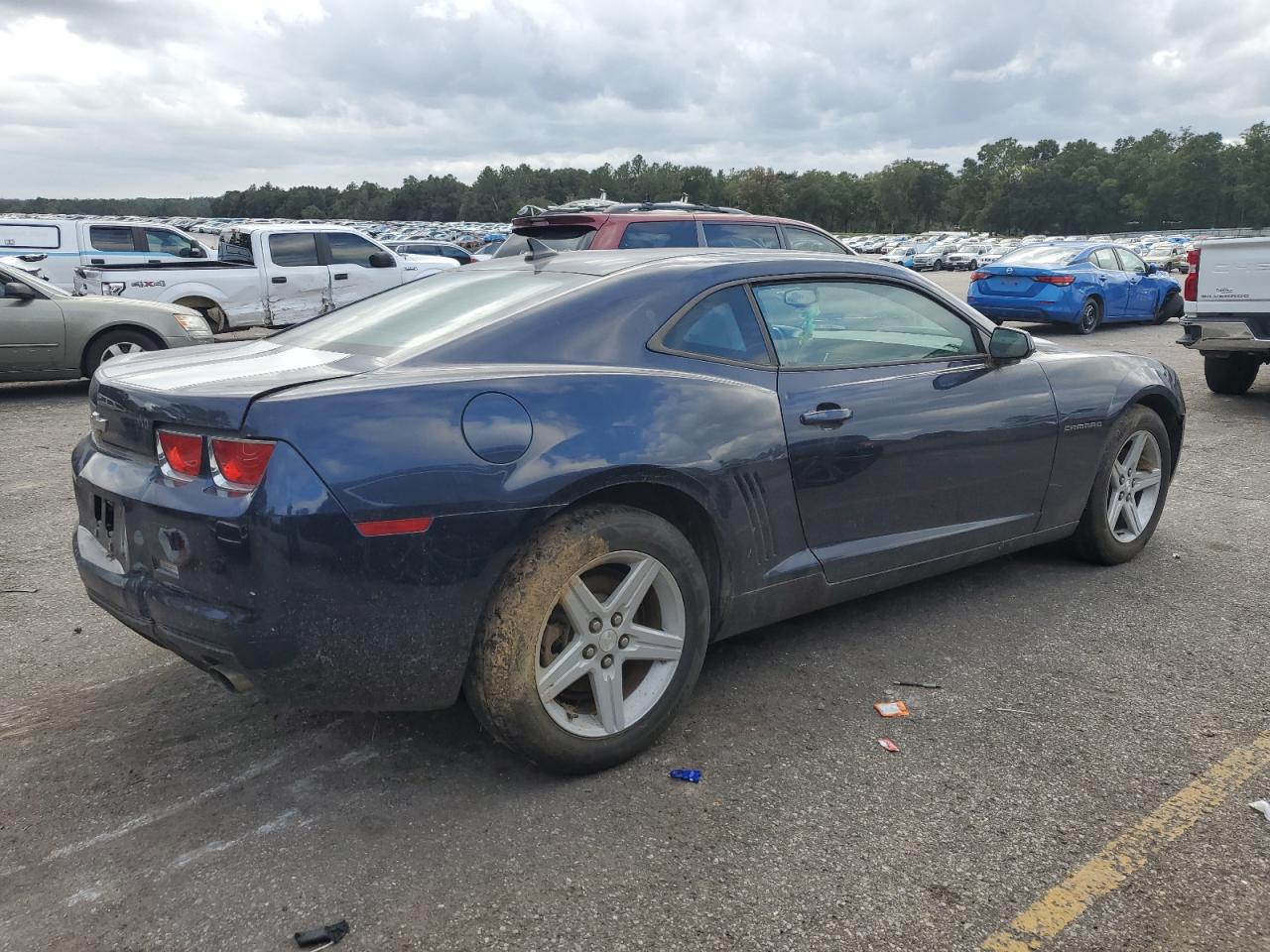 2011 Chevrolet Camaro - Image 3