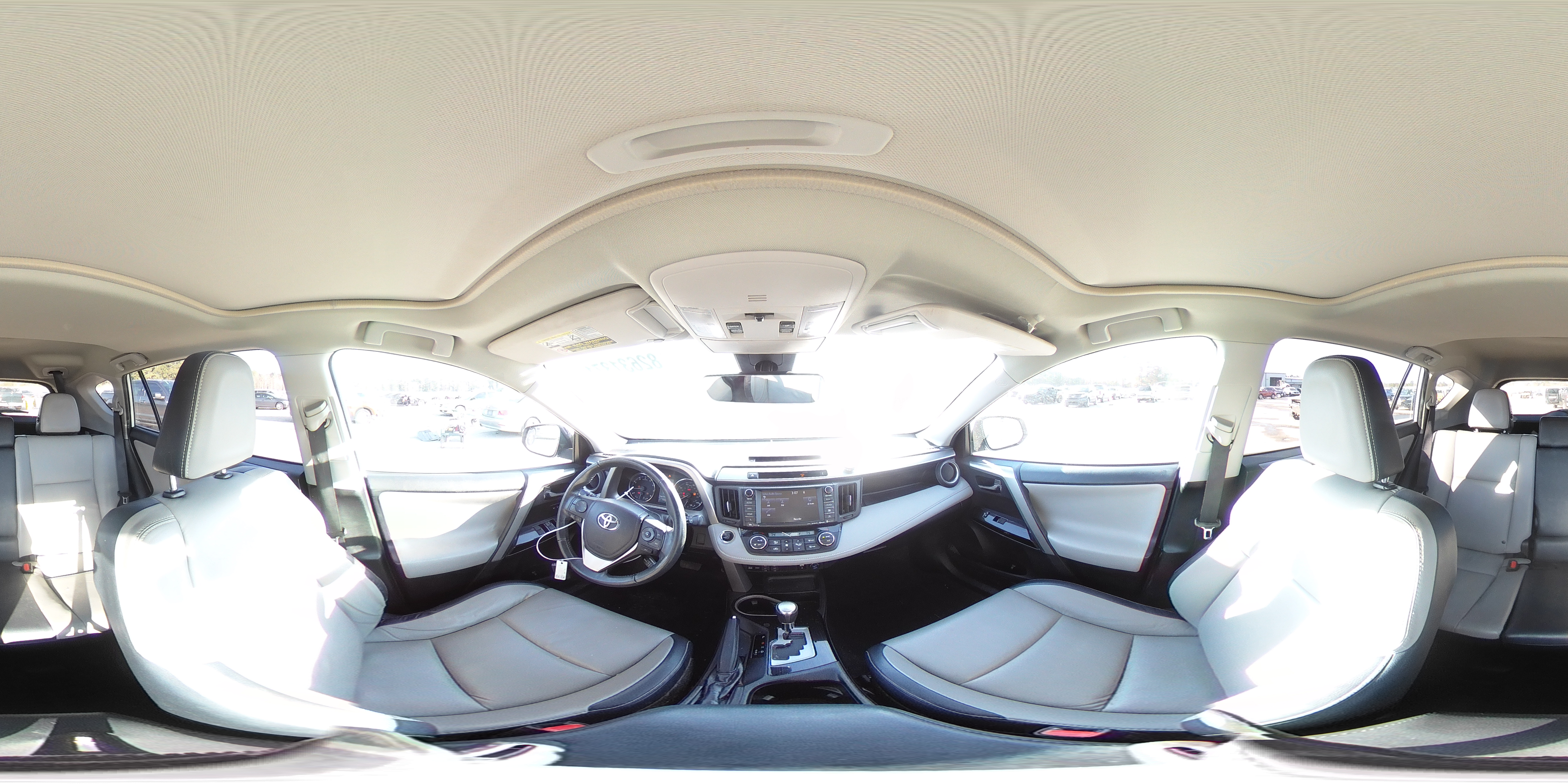 2016 Toyota RAV 4 - Image 14
