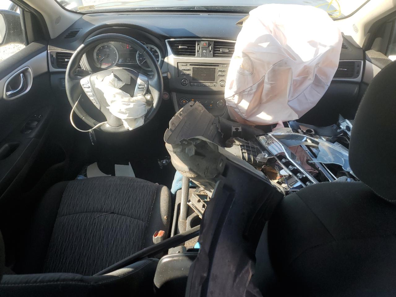 2014 Nissan Sentra - Image 8