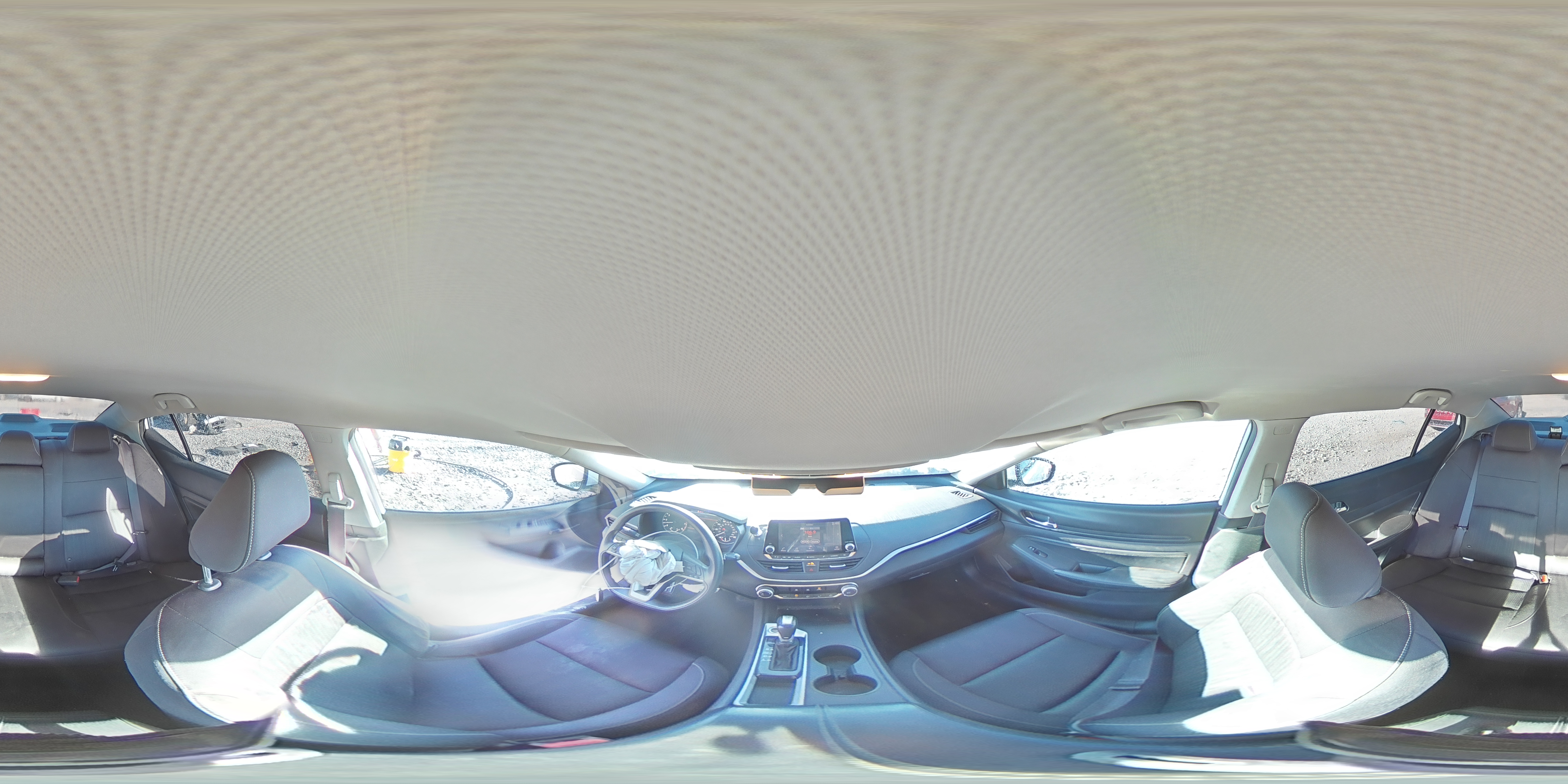 2020 Nissan Altima - Image 14