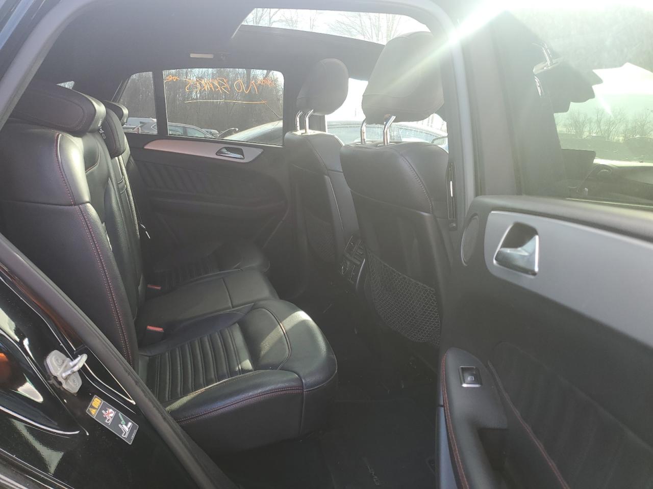 2016 Mercedes-Benz GLE - Image 11