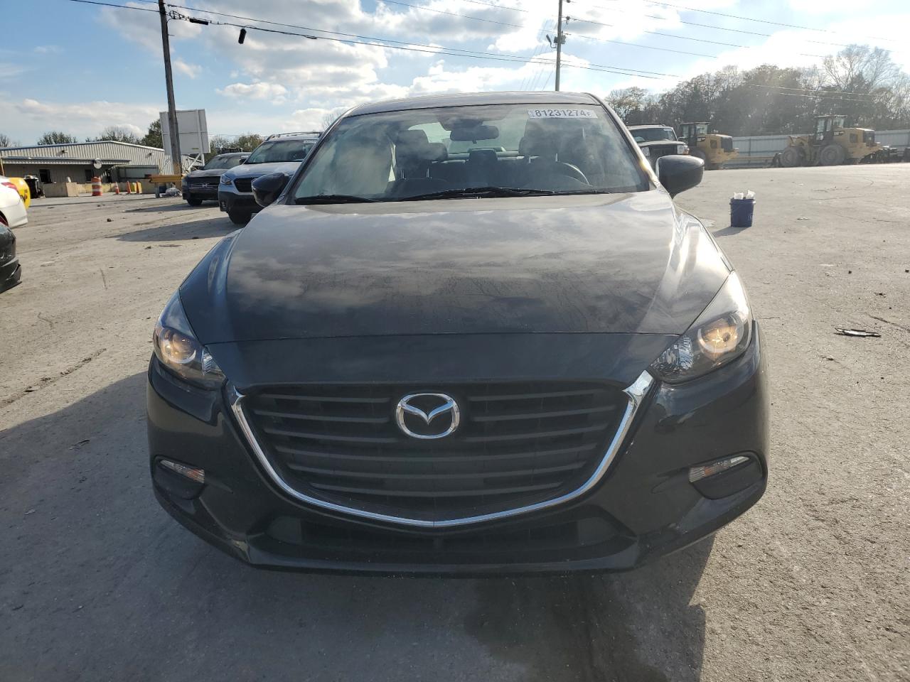 2018 Mazda 3 - Image 5