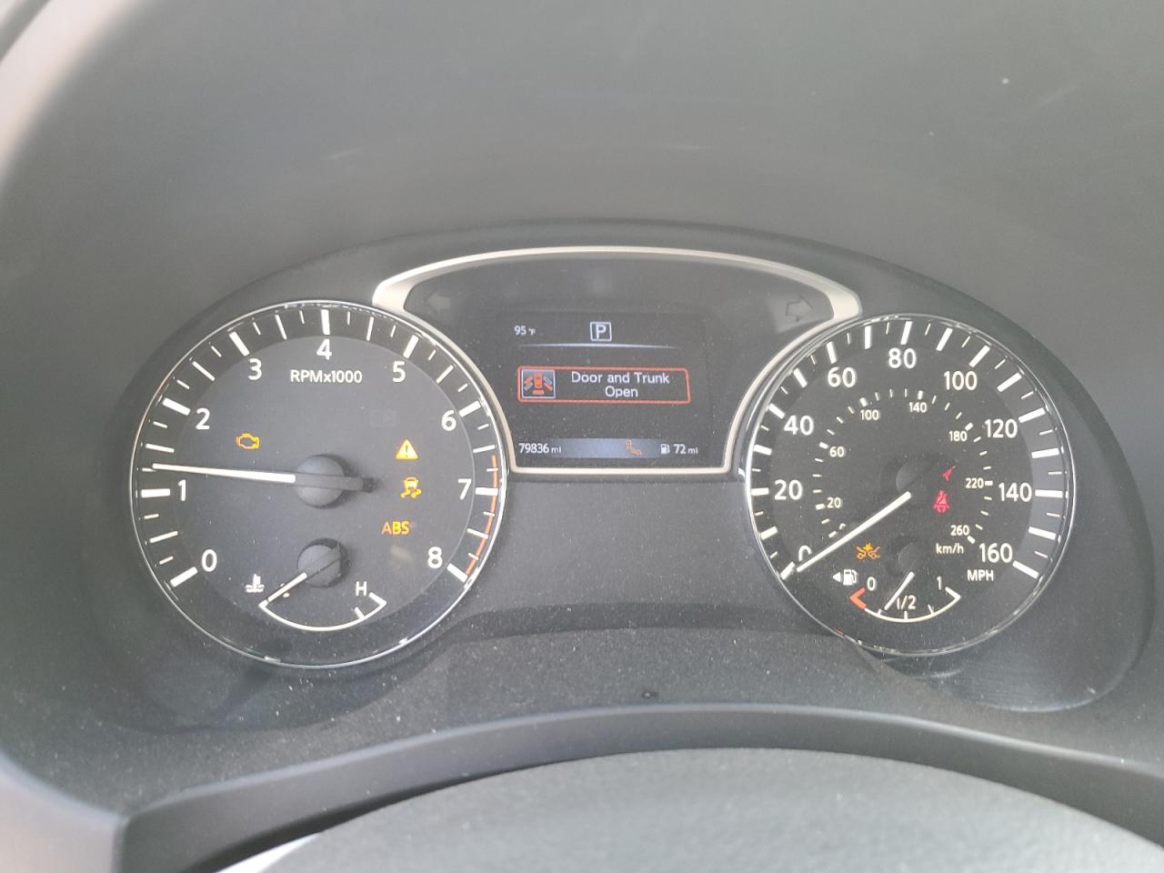2018 Nissan Altima - Image 9