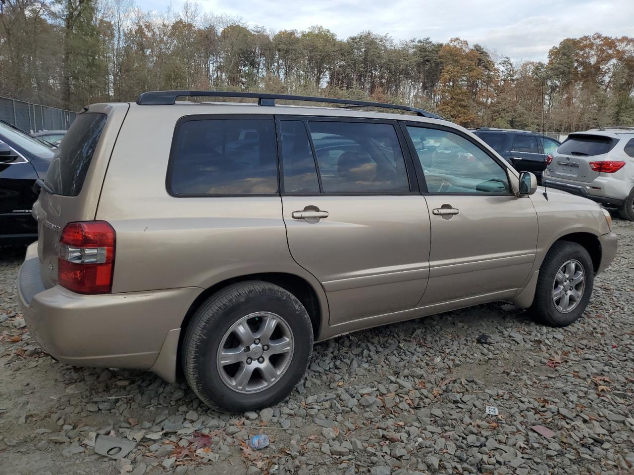 2004 Toyota Highlander - Image 3