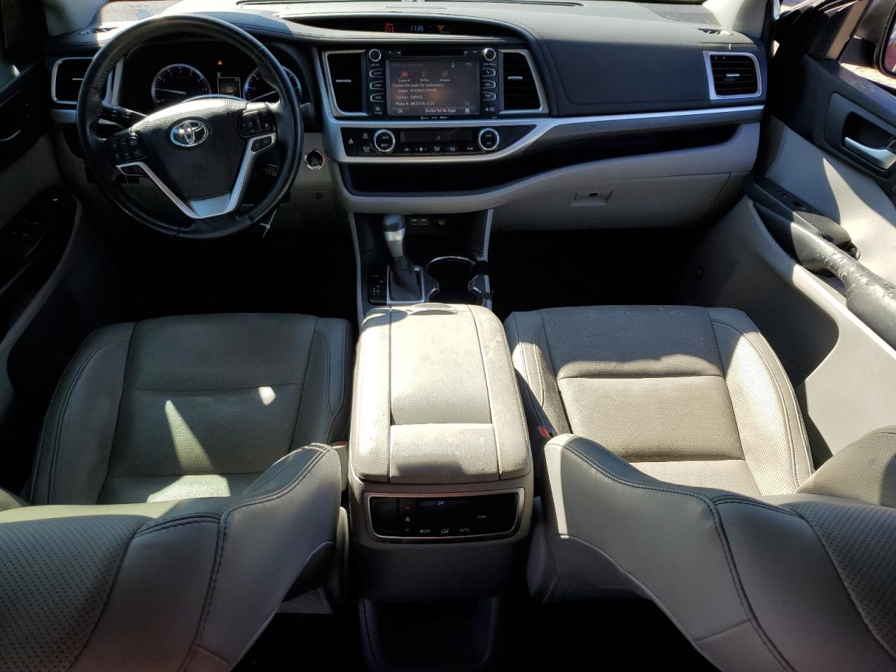2019 Toyota Highlander - Image 8