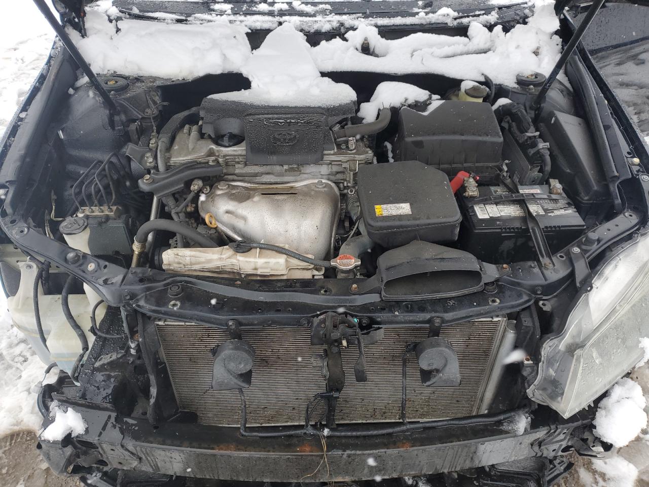 2016 Toyota Camry - Image 11