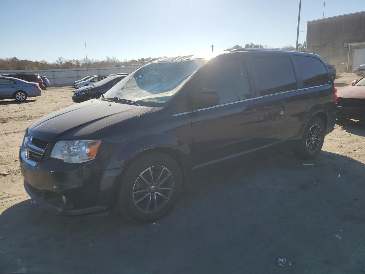 2017 Dodge Grand Caravan Sxt for Sale in Fredericksburg, VA - Top/Roof