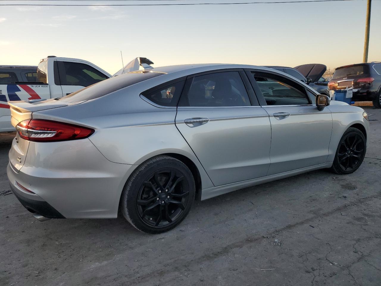 VIN 3FA6P0HD2KR160869 2019 FORD ALL Models no.3