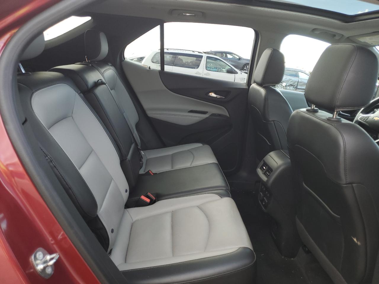 2018 Chevrolet Equinox - Image 11