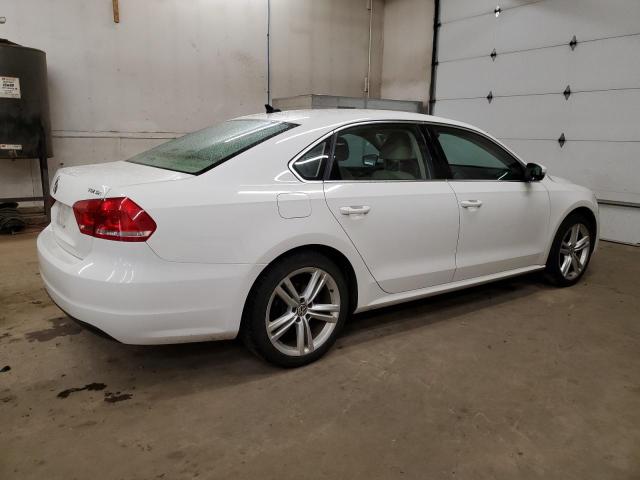  VOLKSWAGEN PASSAT 2014 Белы