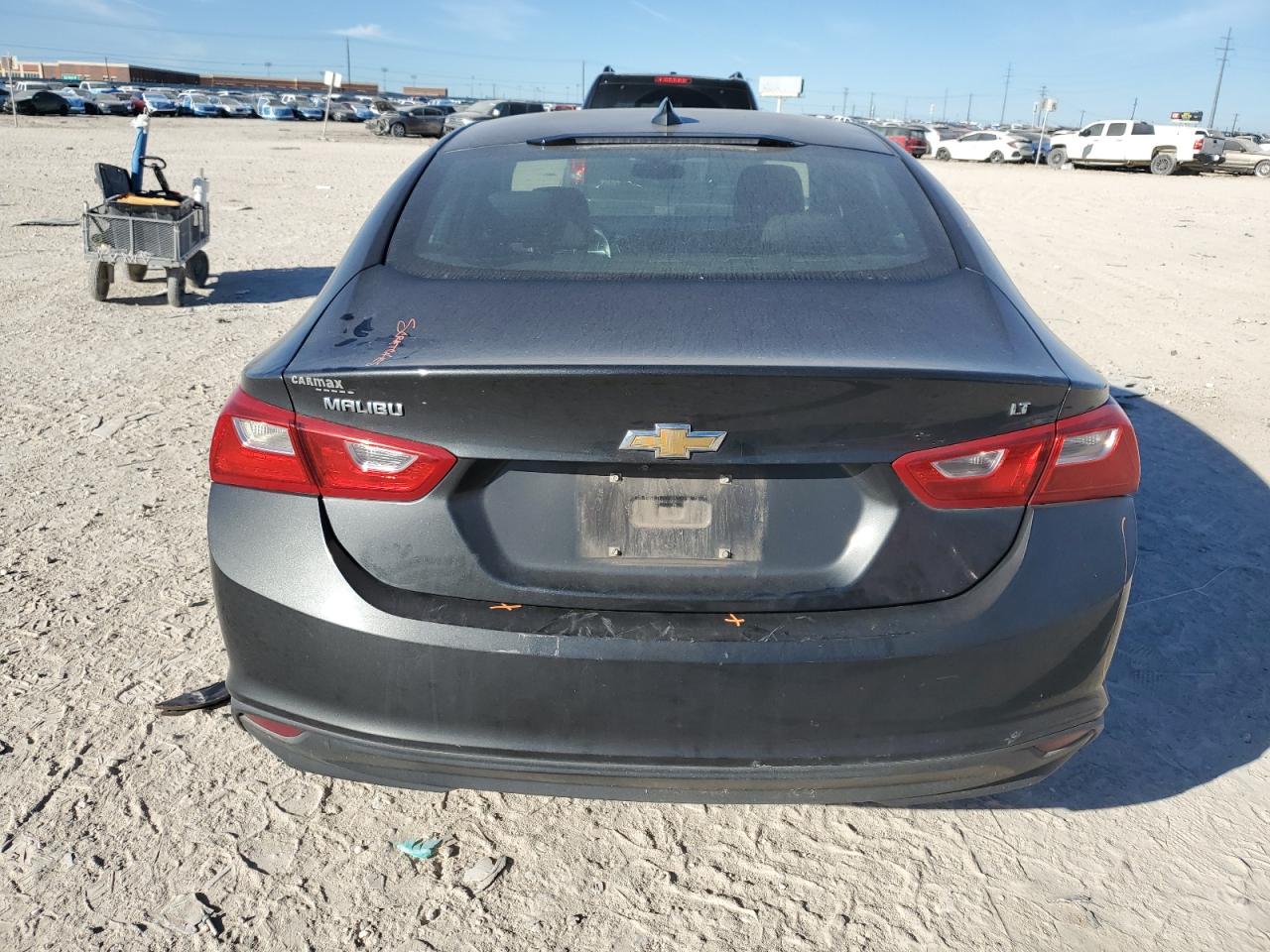 VIN 1G1ZD5ST4JF138809 2018 CHEVROLET MALIBU no.6