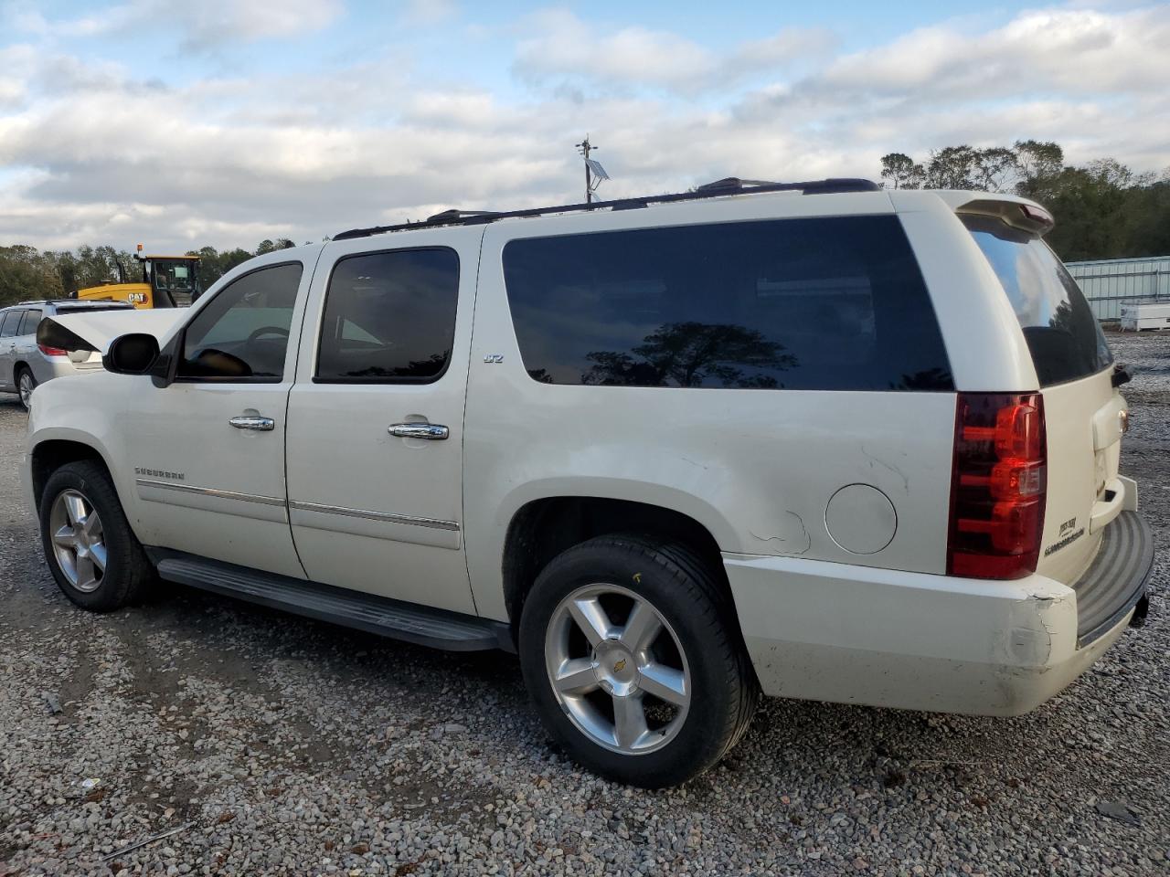 2009 Chevrolet Suburban C1500 Ltz VIN: 1GNFC360X9R296302 Lot: 79665234