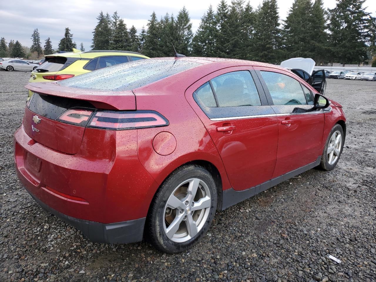2014 Chevrolet Volt - Image 3