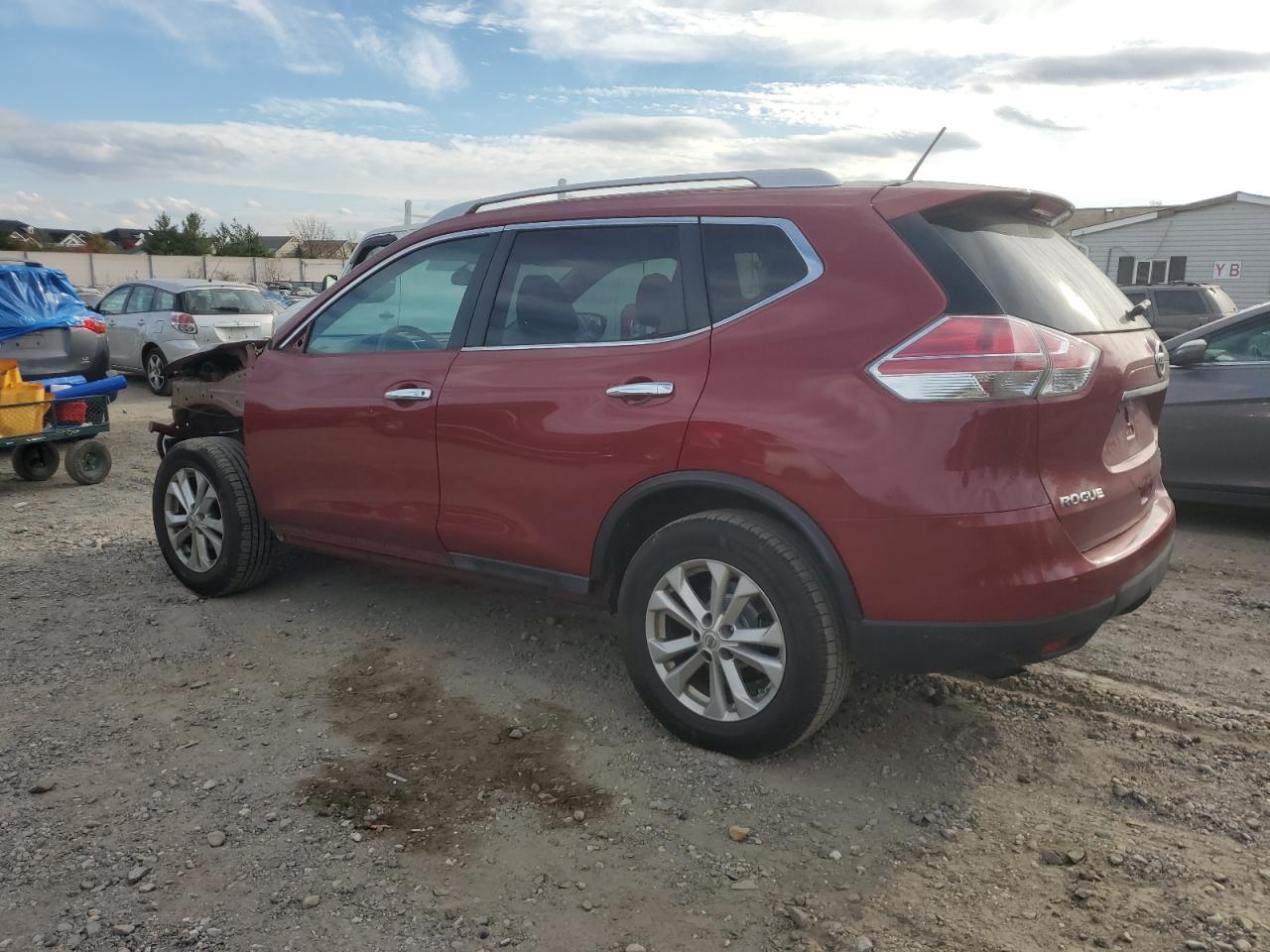2015 Nissan Rogue - Image 2
