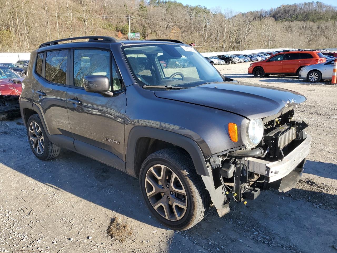 VIN ZACCJBBT4GPE27859 2016 JEEP RENEGADE no.4