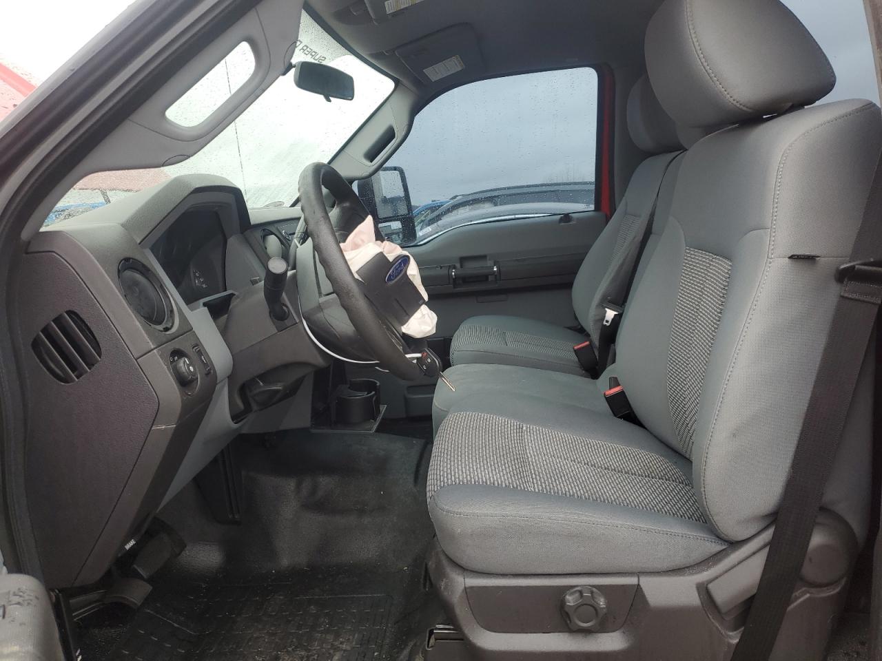 2015 Ford F350 - Image 7