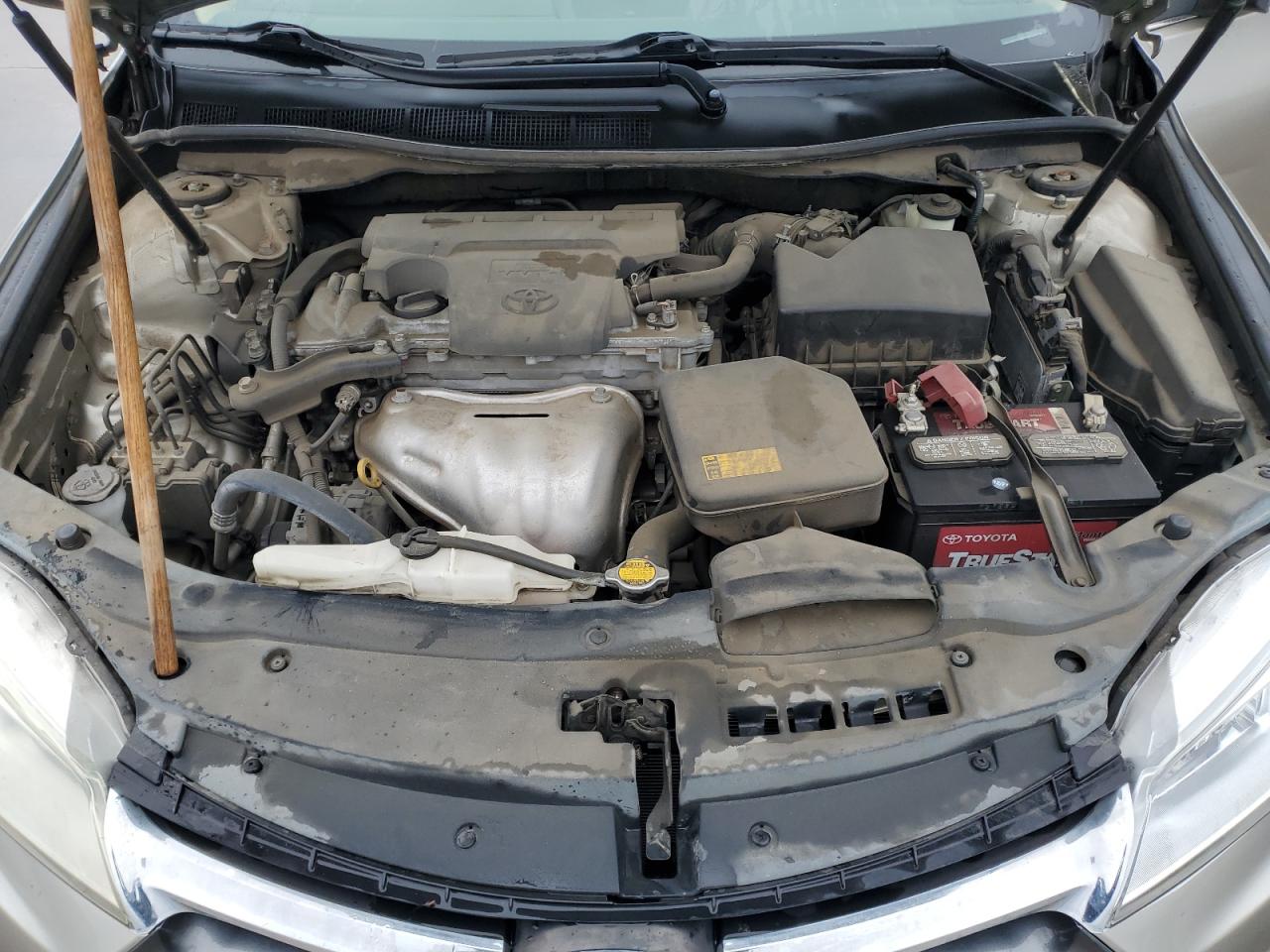 2015 Toyota Camry - Image 11
