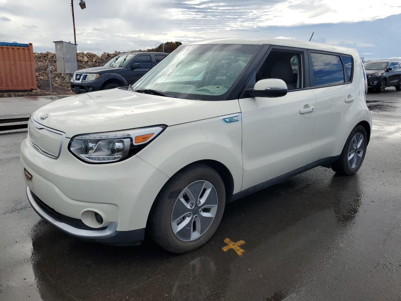 VIN KNDJP3AE2J7026684 2018 KIA SOUL no.1