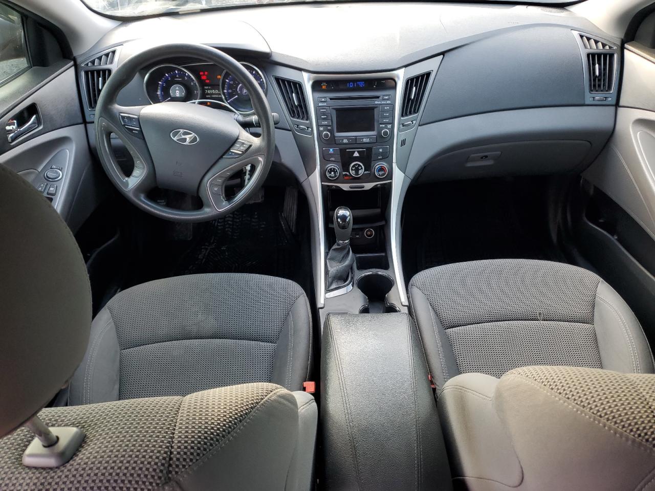 2014 Hyundai Sonata - Image 8