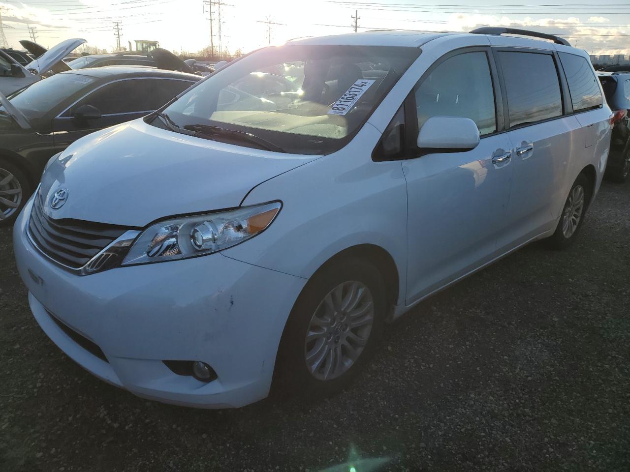 2014 Toyota Sienna - Image 1