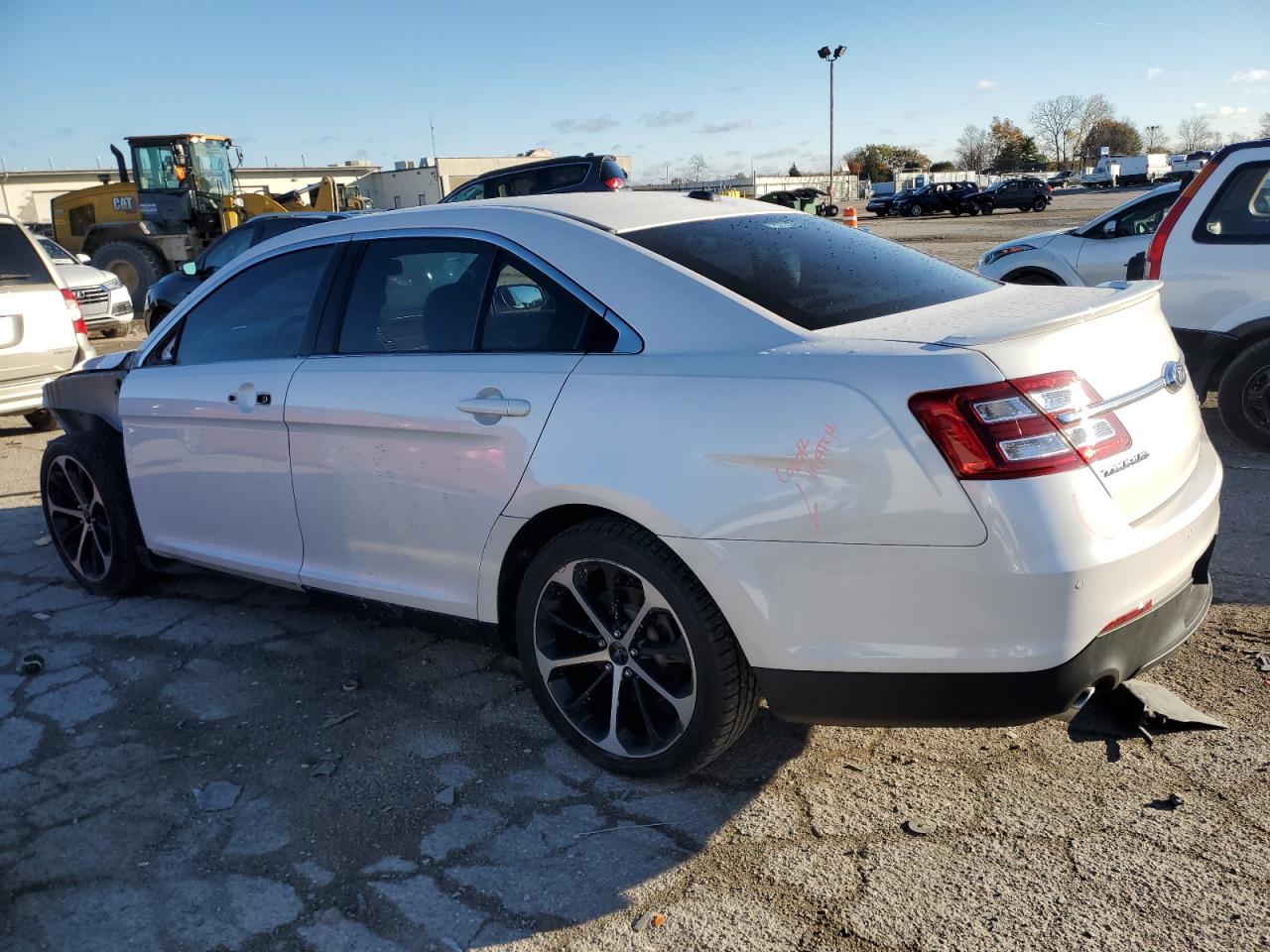 2014 Ford Taurus - Image 2