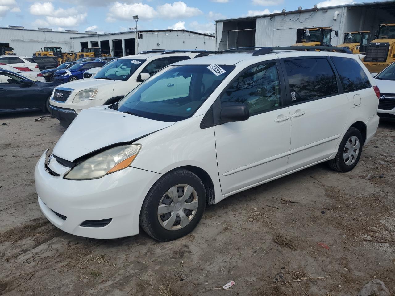 2007 Toyota Sienna - Image 1