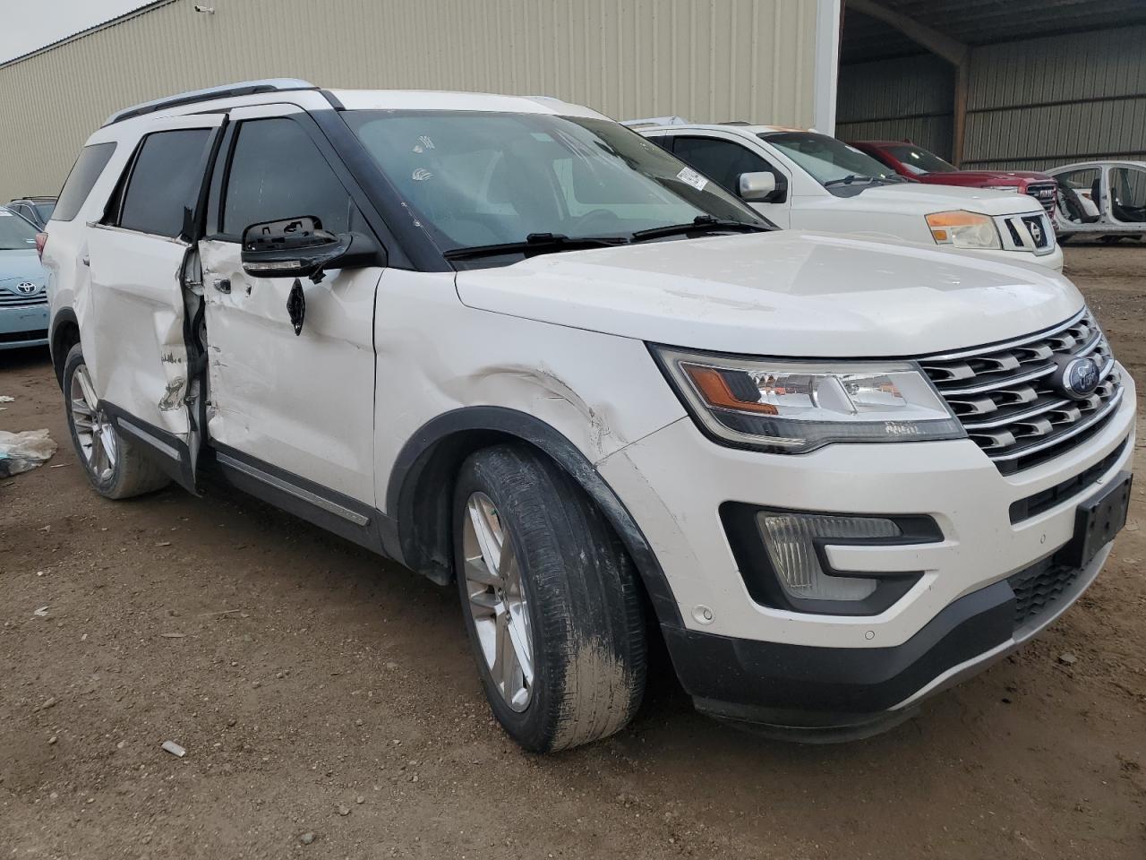 2017 Ford Explorer - Image 4