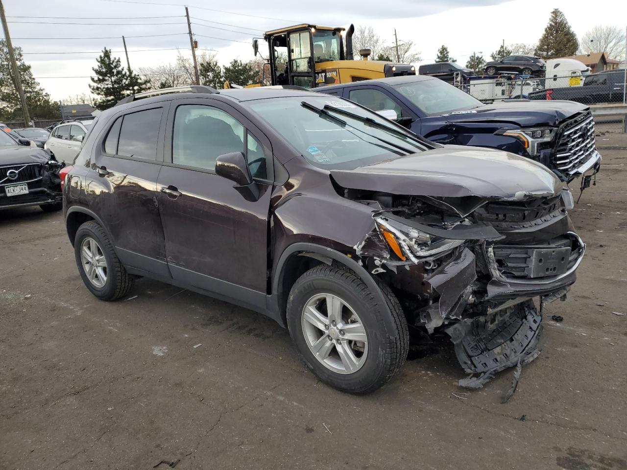 VIN KL7CJPSM8NB567858 2022 CHEVROLET TRAX no.4