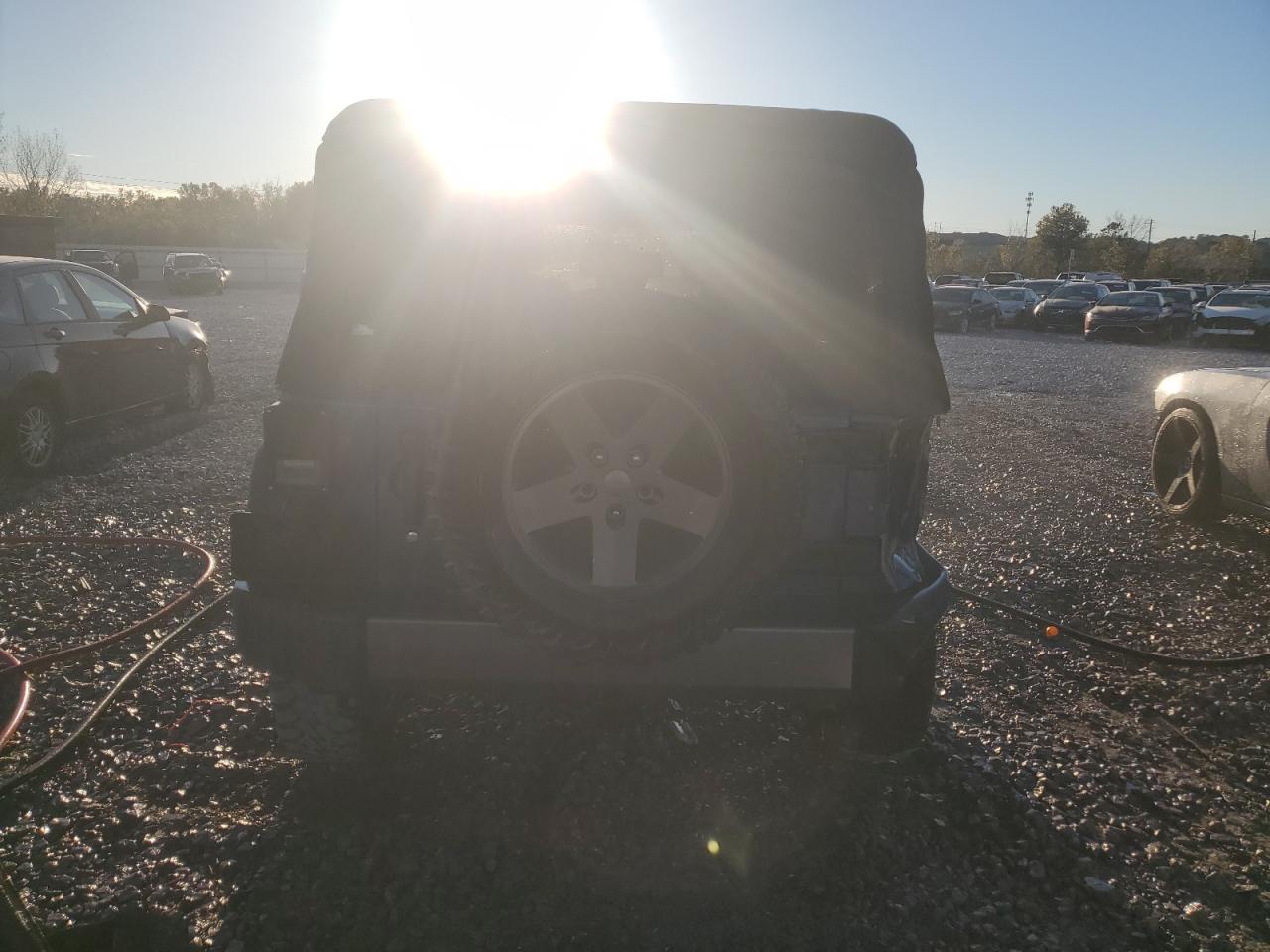 2010 Jeep Wrangler Unlimited Sport VIN: 1J4BA3H15AL191865 Lot: 80315714