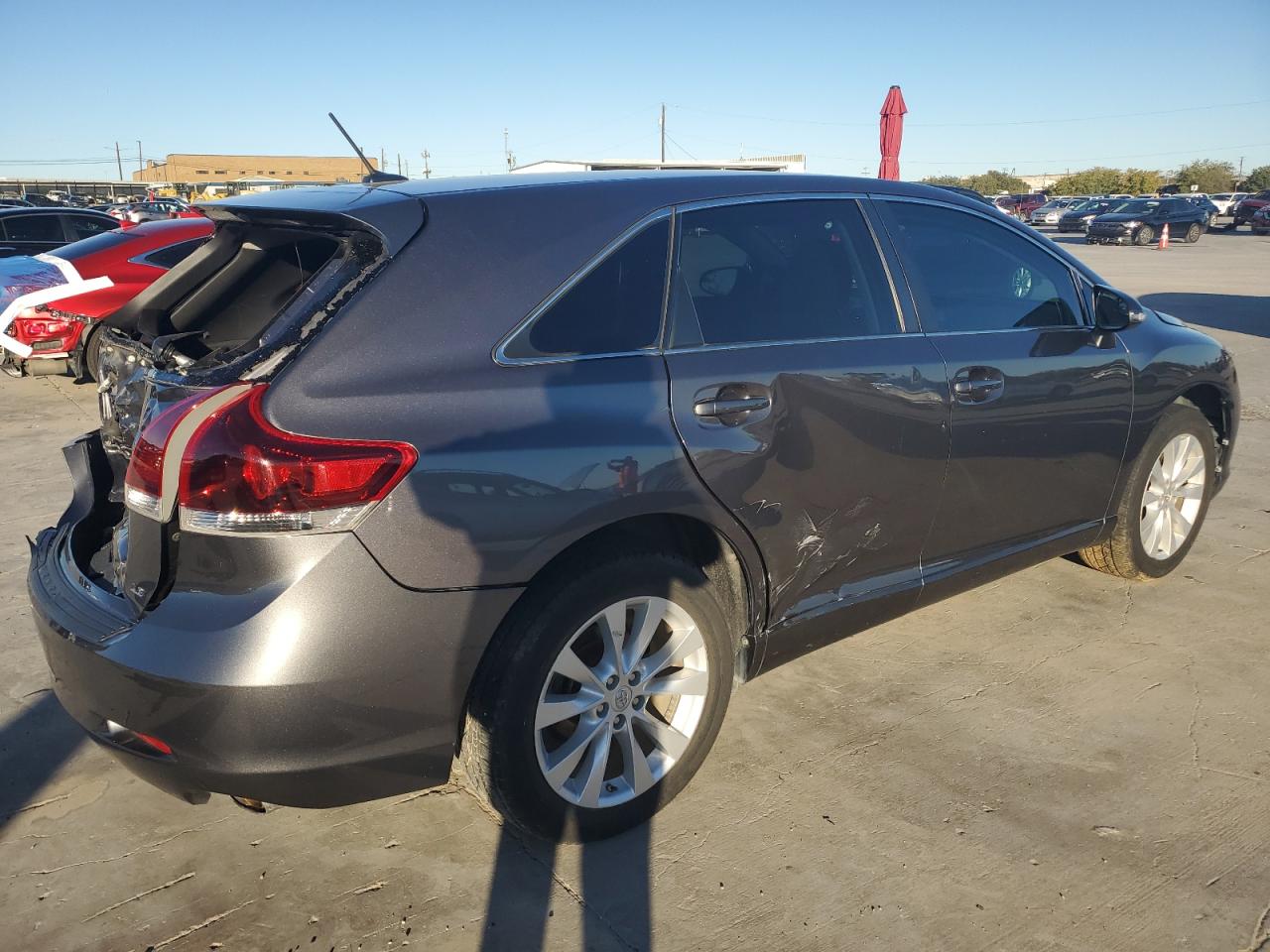 2014 Toyota Venza - Image 3
