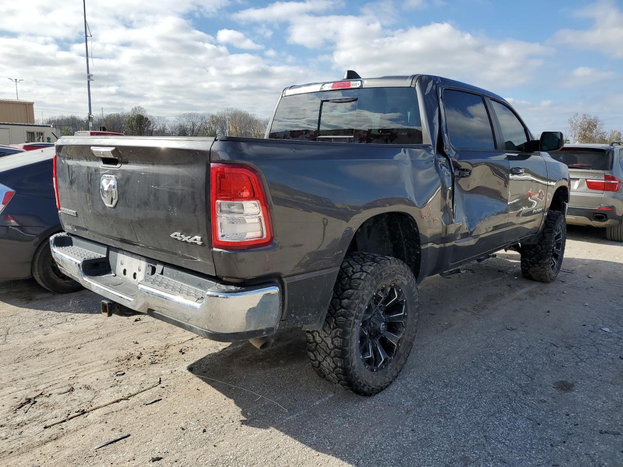 2019 RAM 1500 - Image 3
