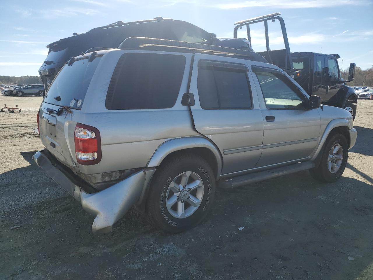 2004 Nissan Pathfinder - Image 3