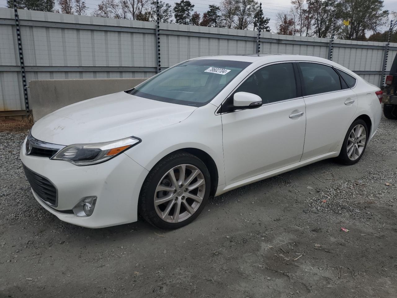 2013 TOYOTA AVALON