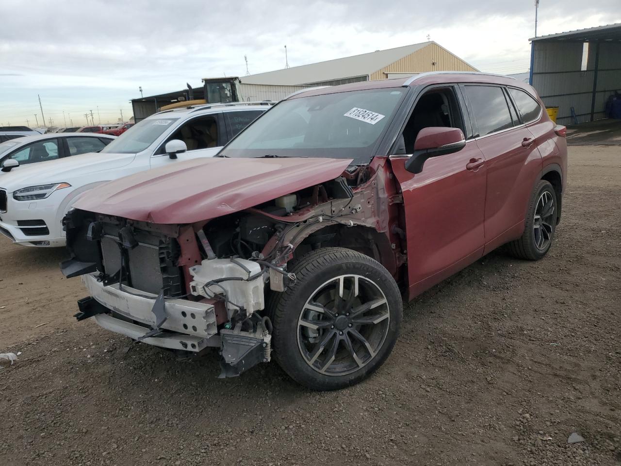 2021 Toyota Highlander - Image 1