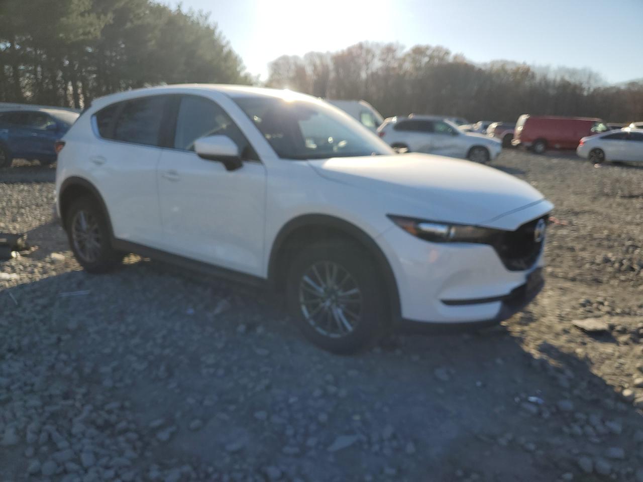 2017 Mazda CX-5 - Image 4