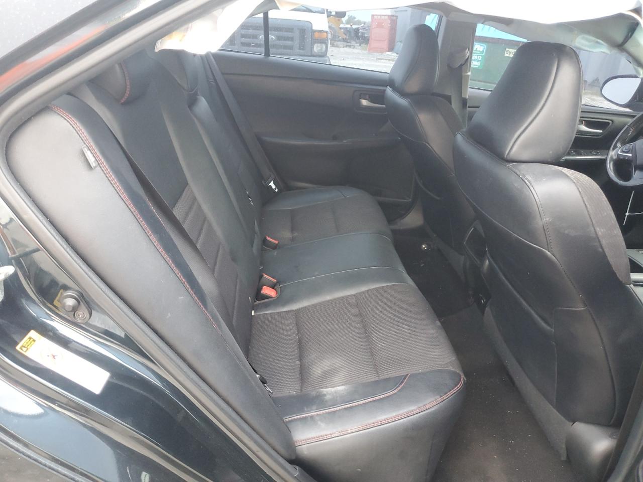 2016 Toyota Camry - Image 11