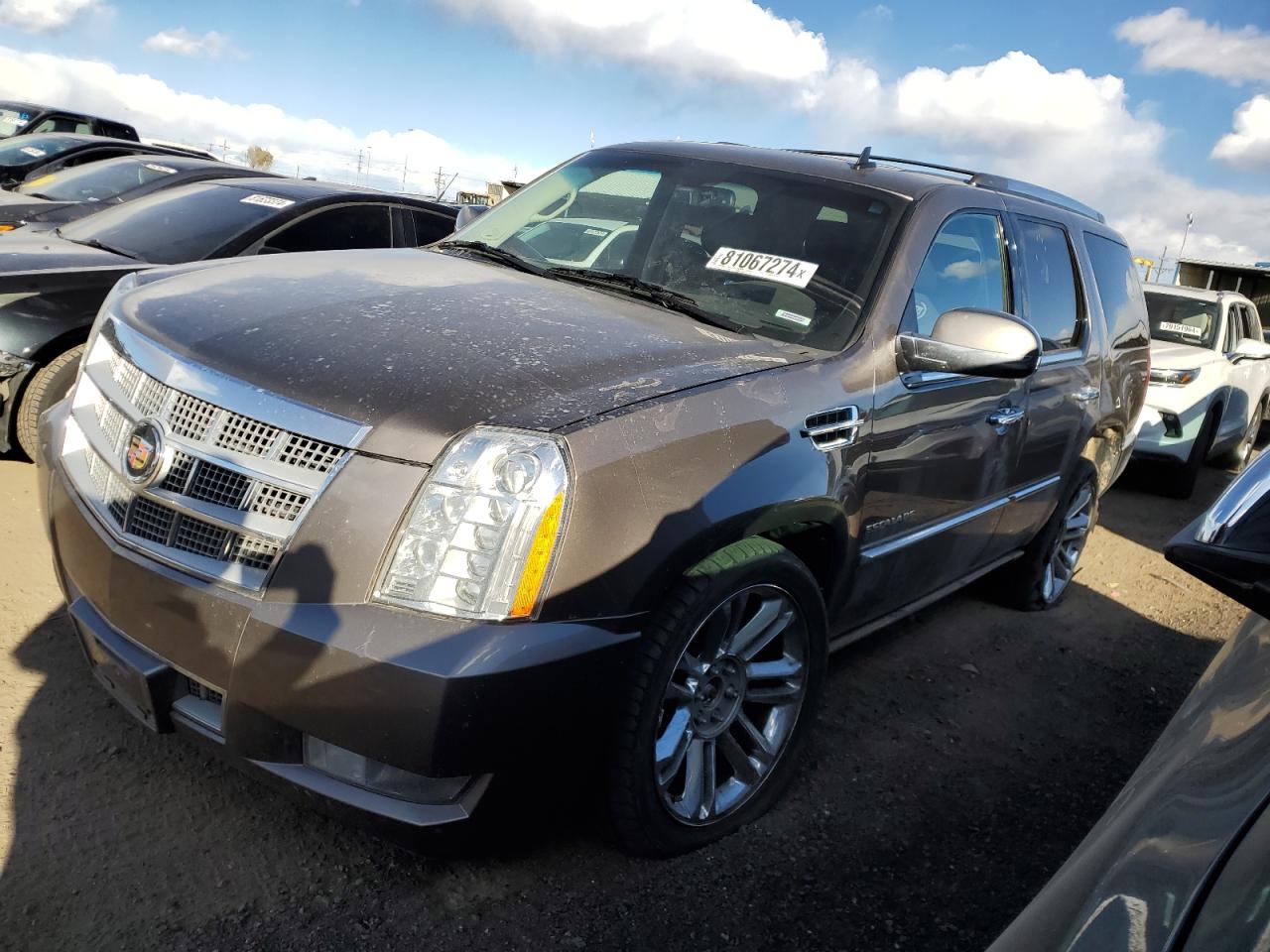 VIN 1GYS4DEF8ER122068 2014 CADILLAC ESCALADE no.1