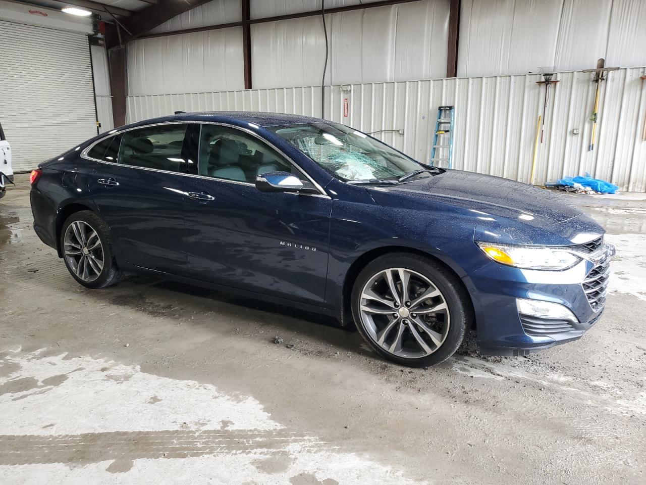 2020 Chevrolet Malibu - Image 4