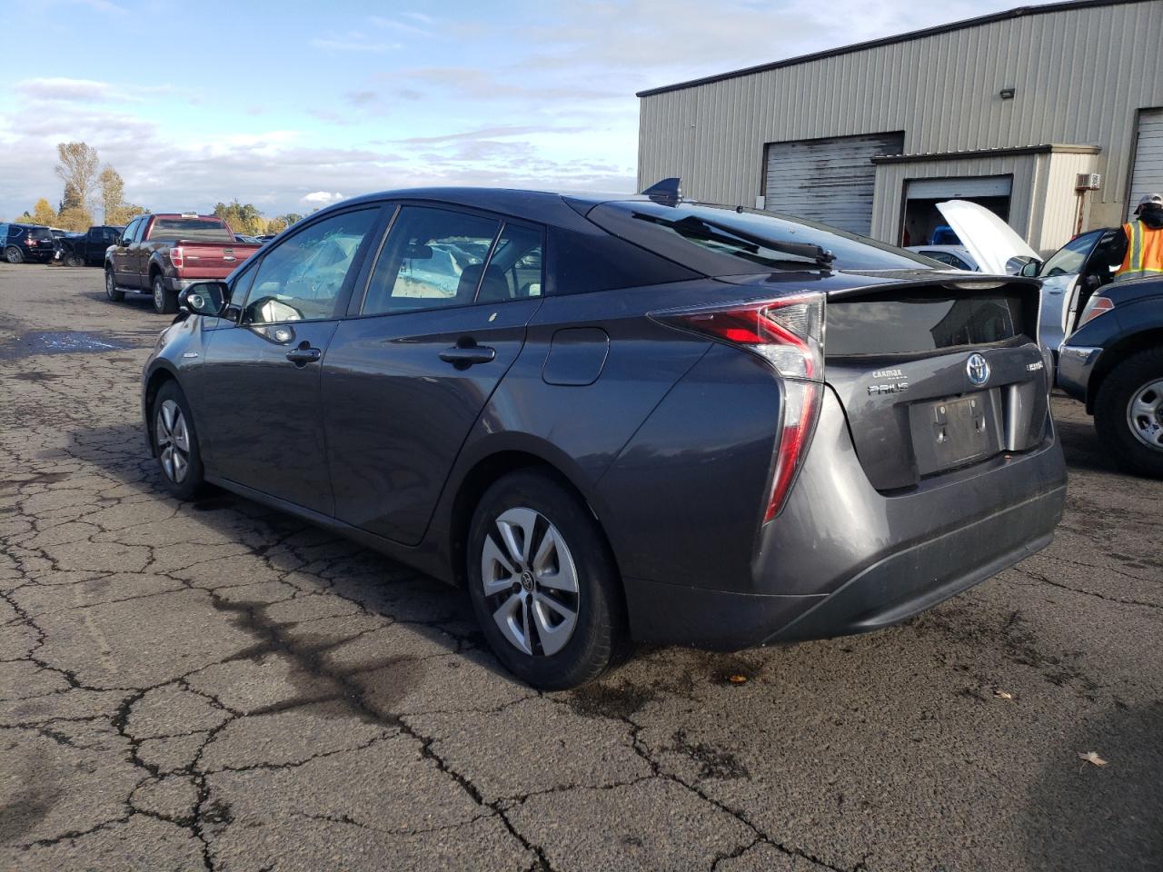 VIN JTDKARFU7G3016693 2016 TOYOTA PRIUS no.2