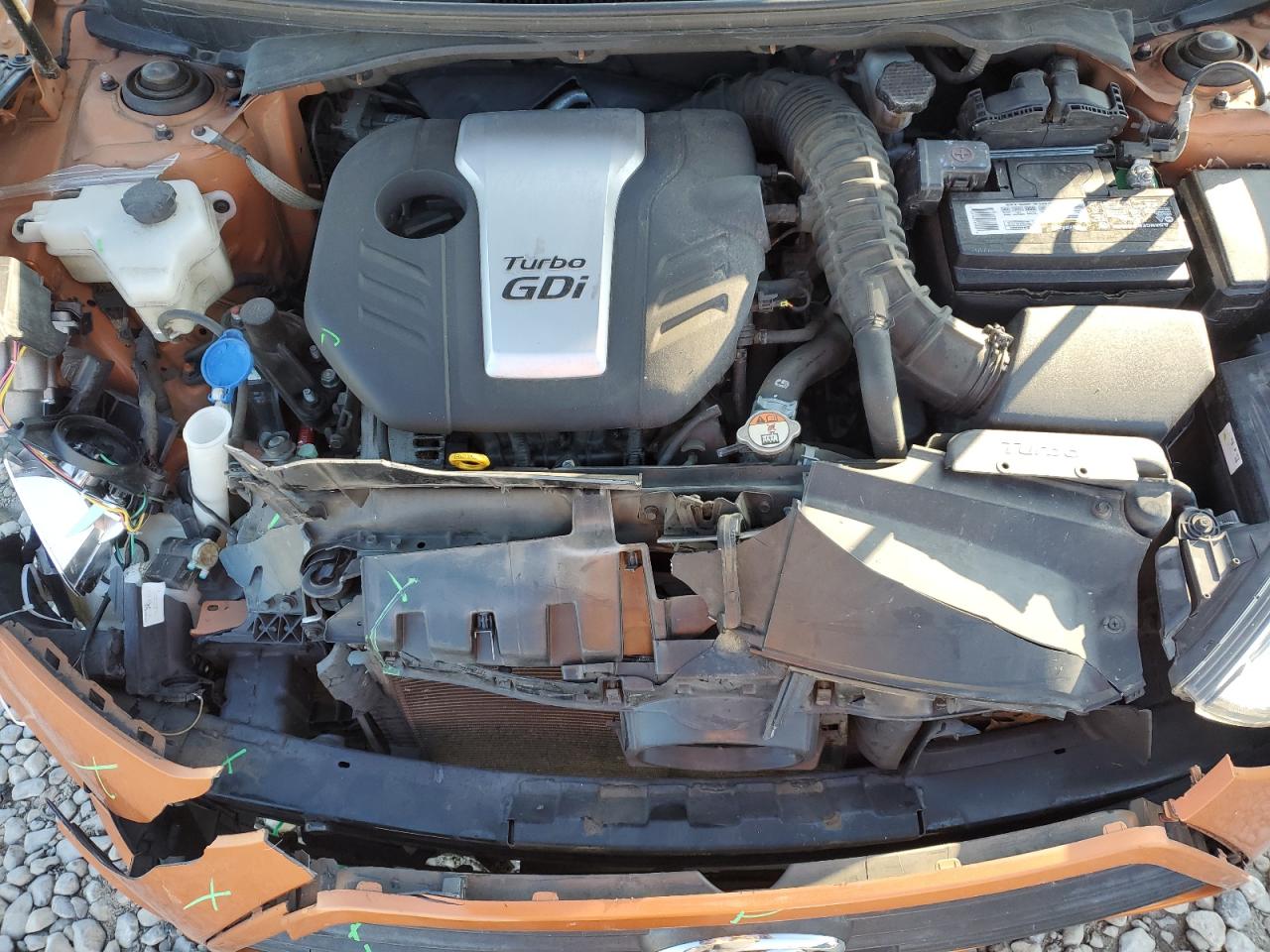 2015 Hyundai Veloster - Image 11