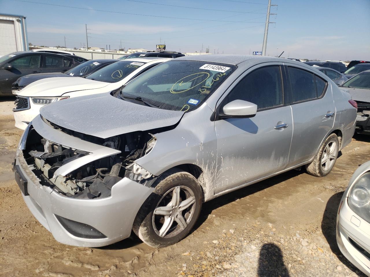 VIN 3N1CN7AP6JL812686 2018 NISSAN VERSA no.1