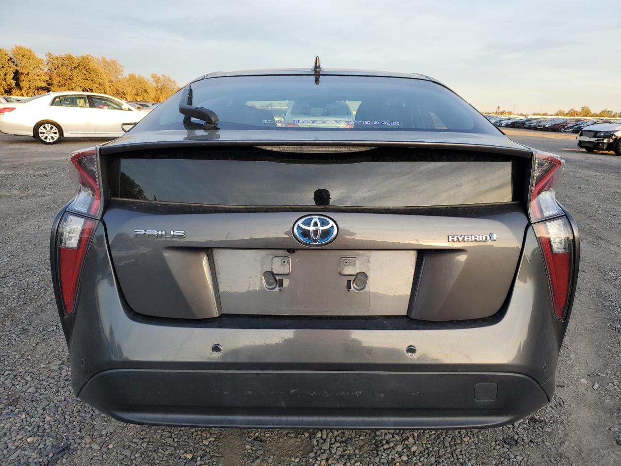 2017 Toyota Prius - Image 6