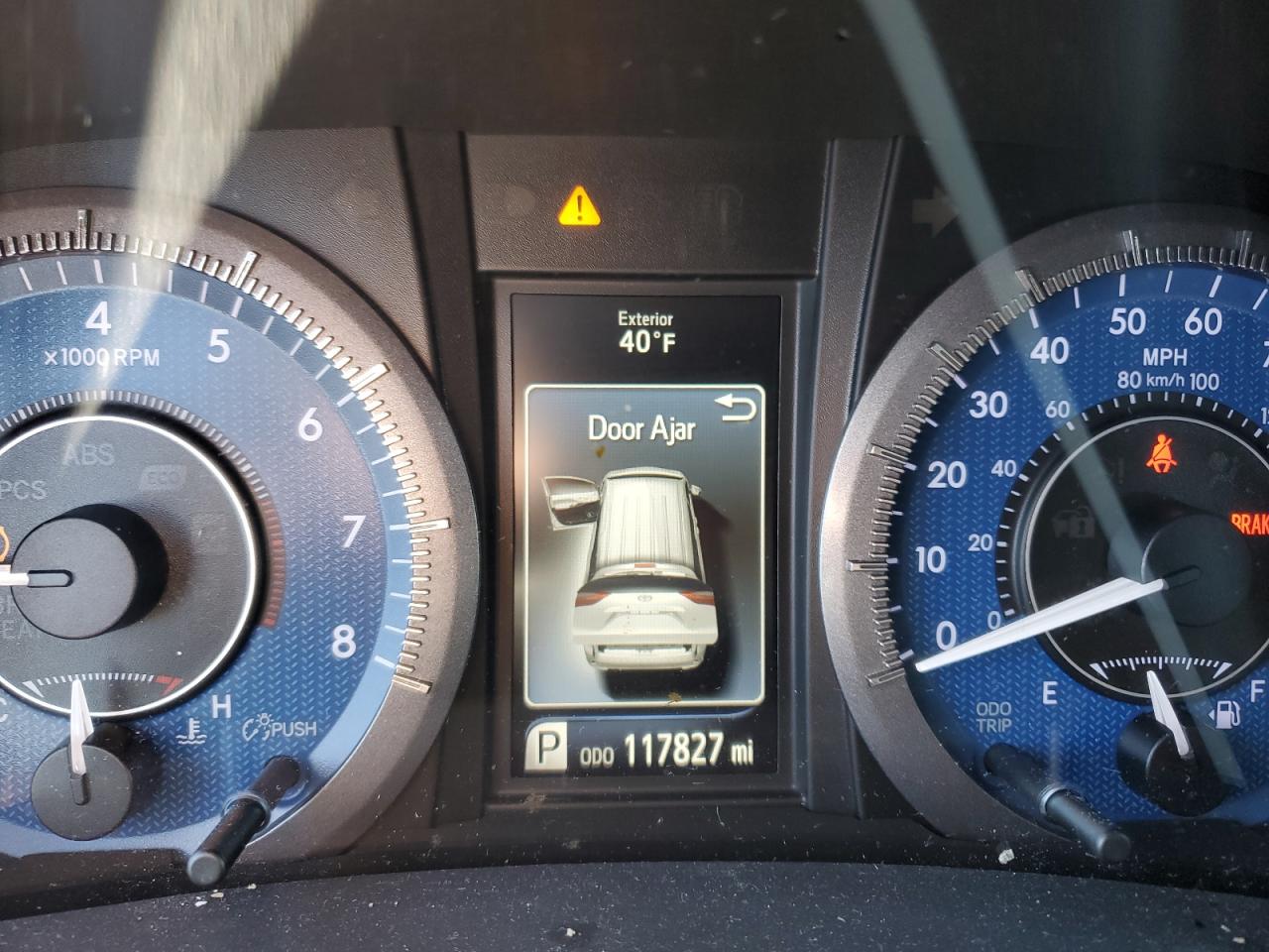 2015 Toyota Sienna - Image 9
