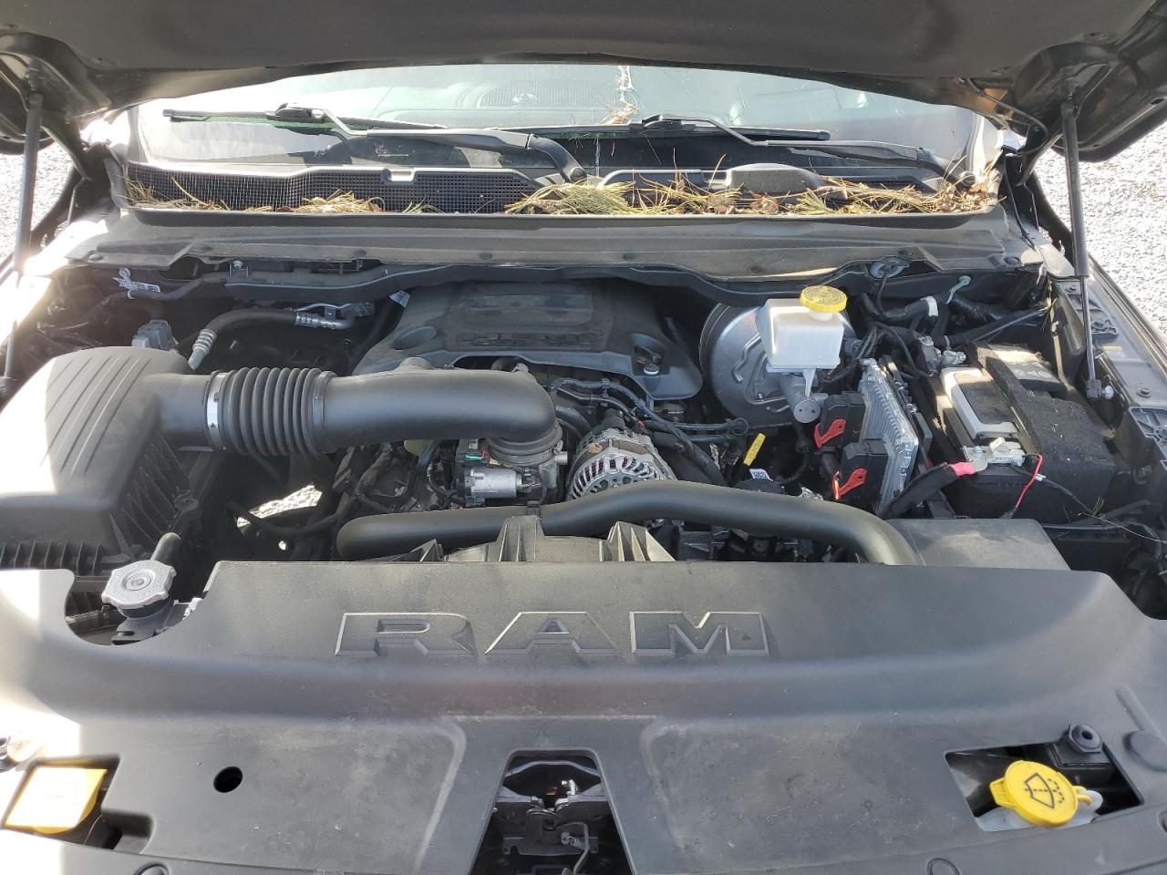 2022 RAM 1500 - Image 11