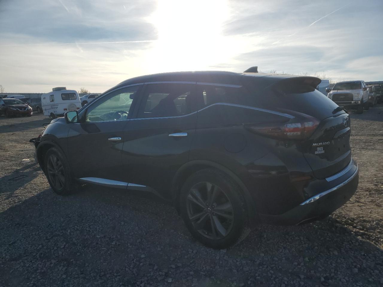 2019 Nissan Murano - Image 2