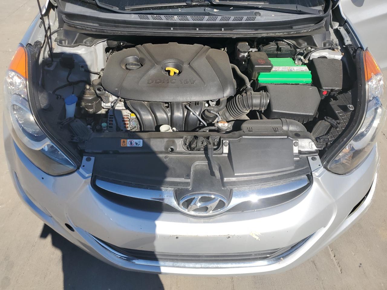 2013 Hyundai Elantra - Image 11