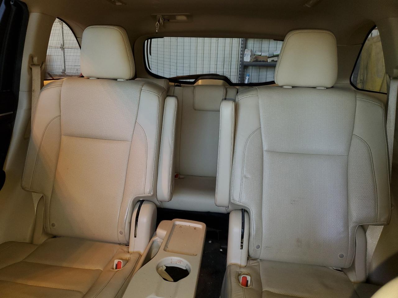 2014 Toyota Highlander - Image 10