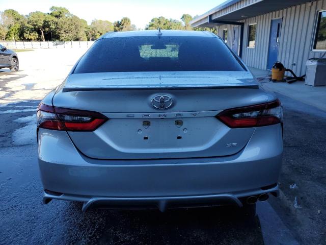  TOYOTA CAMRY 2022 Srebrny