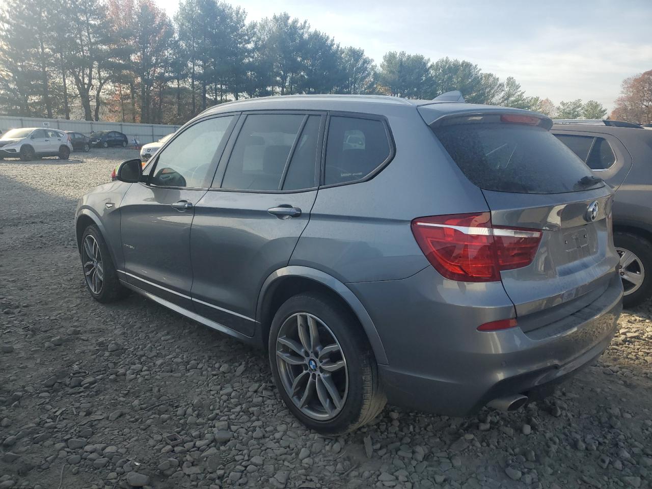 VIN 5UXWY3C59F0F83853 2015 BMW X3 no.2